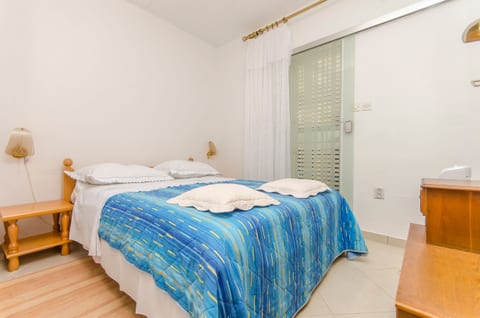 Apartments Dragica - Unit 370779-13