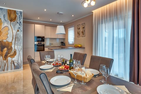 Villa Astrid - Unit 370822-13