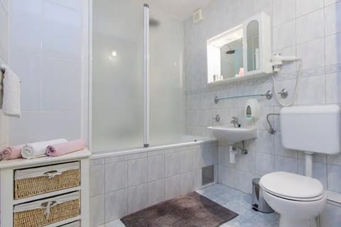 Apartments and Rooms Villa Marija - Unit 370840-13