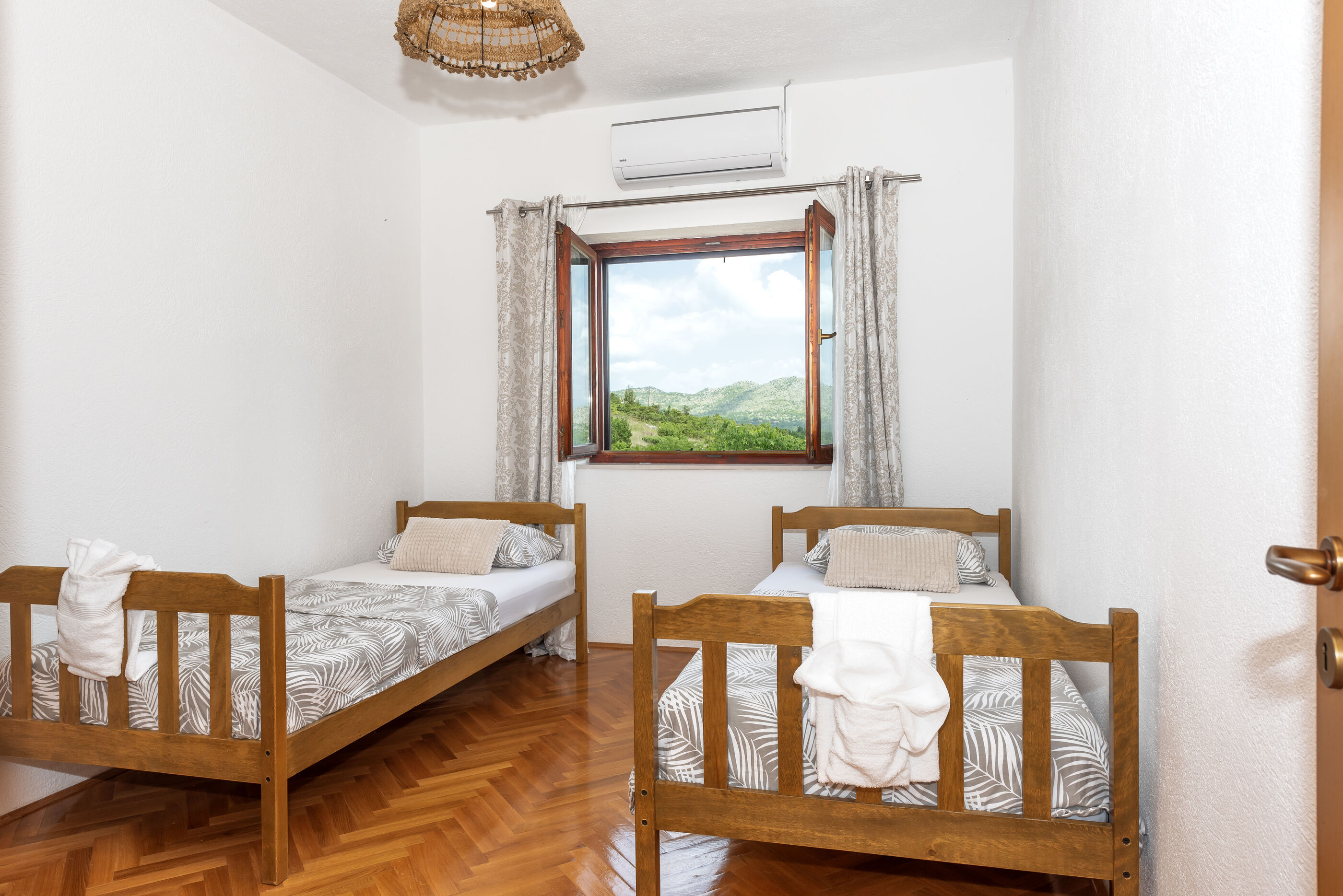 Villa Kamenia - K1 - Drniš Villa Kamenia - K1 - Drniš