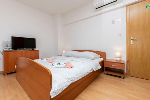Apartments Villa Milas with pool - Unit 370862-13
