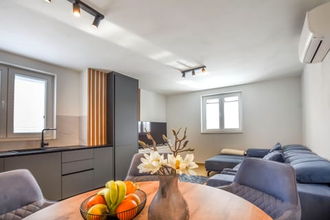 House Sea Stone - Unit 370875-13
