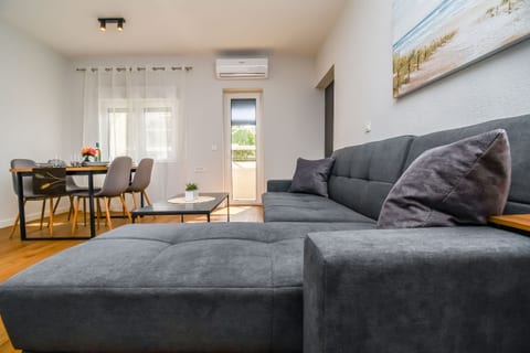 Apartments Neli - Unit 370907-13