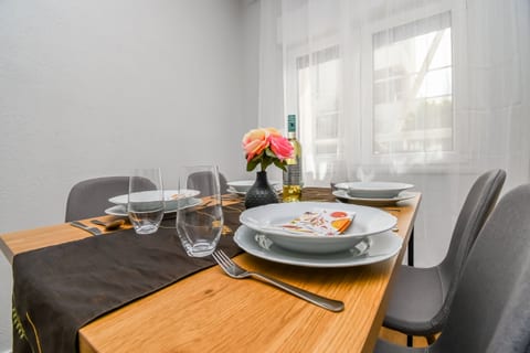 Apartments Neli - Unit 370910-13