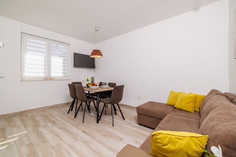 Apartments Margita 2 - Unit 370923-13