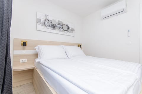 Apartments Luxury Villa V2 with rooftop - Unit 370976-13