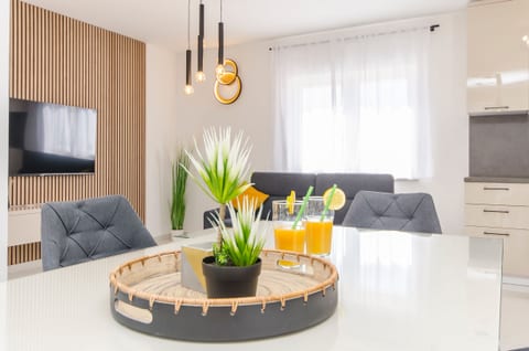 Apartments Luxury Villa V2 with rooftop - Unit 370976-13