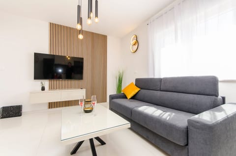 Apartments Luxury Villa V2 with rooftop - Unit 370976-13