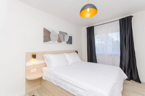 Apartments Luxury Villa V2 with rooftop - Unit 370977-13