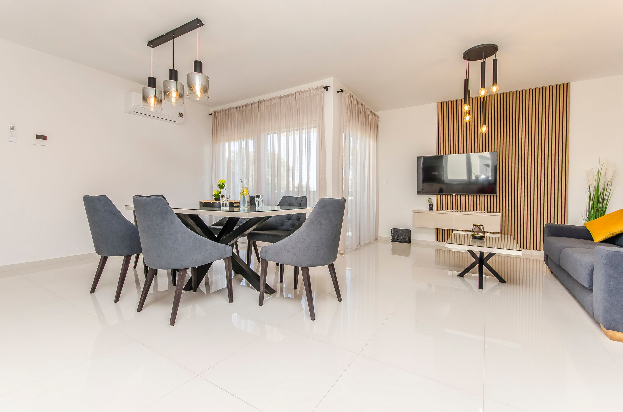 Apartments Luxury Villa V2 with rooftop - Unit 370977-13