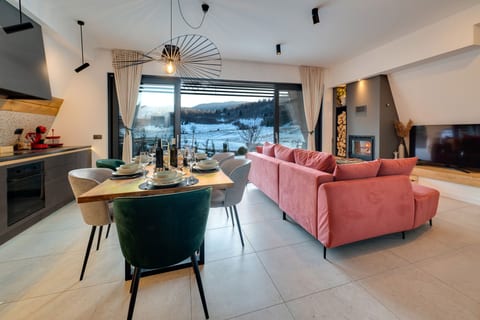 Villa Bellis - Unit 370982-13