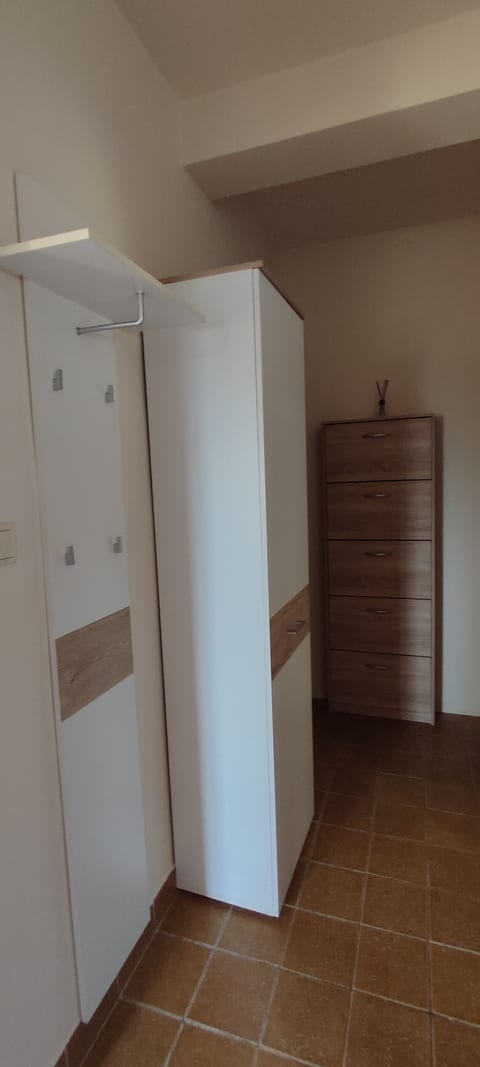Apartment Meri - Unit 370984-13
