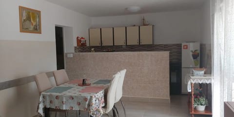 Apartment Marasović - Unit 370985-13