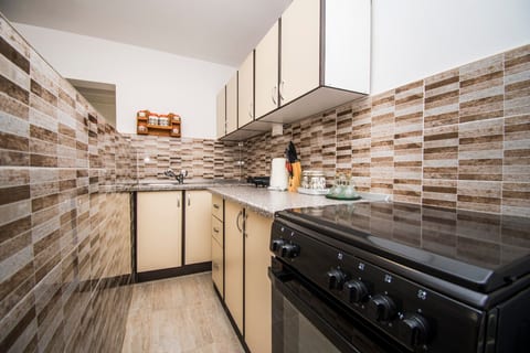 Apartment Marasović - Unit 370985-13