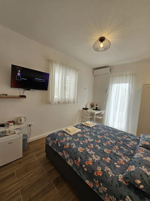 Room Ela - Unit 371036-13