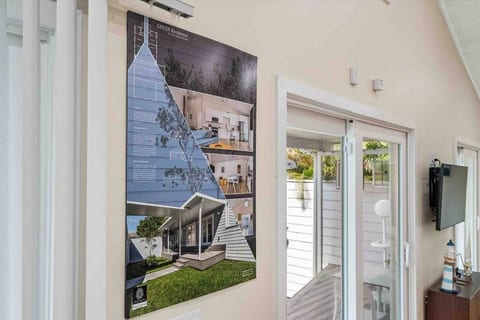 Architecture details about the house