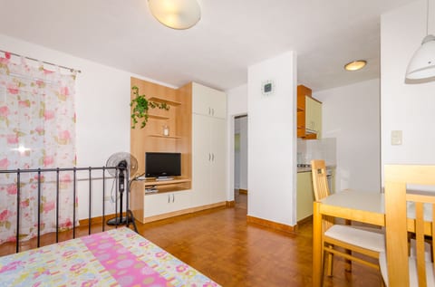 Apartments Mrvelj - Unit 371044-13
