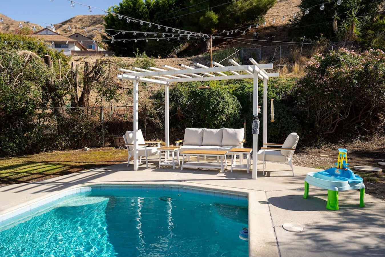 Virtual Tour: https://my.matterport.com/show/?m=69HM9Eq79Nr

We got the outdoor furniture as well.