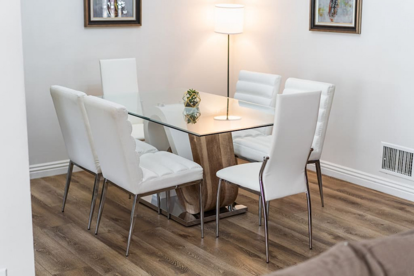 POOL!: 4BR BURBANK HOUSE w/ *SWIMMING POOL* and LARGE FENCED PATIO/YARD (p12) - Burbank