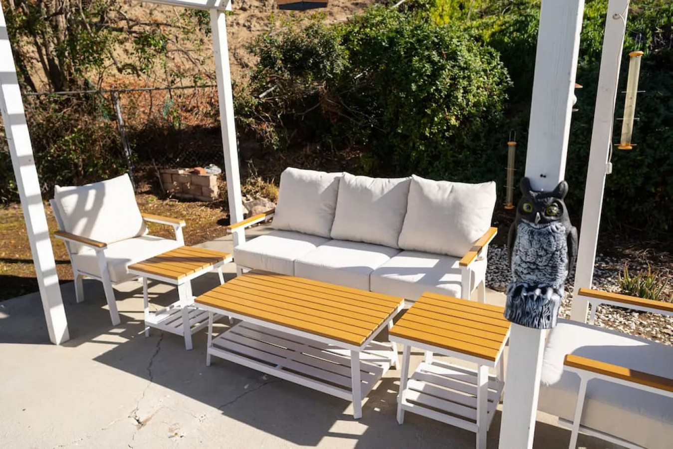 Virtual Tour:https://my.matterport.com/show/?m=69HM9Eq79Nr

Outdoor patio