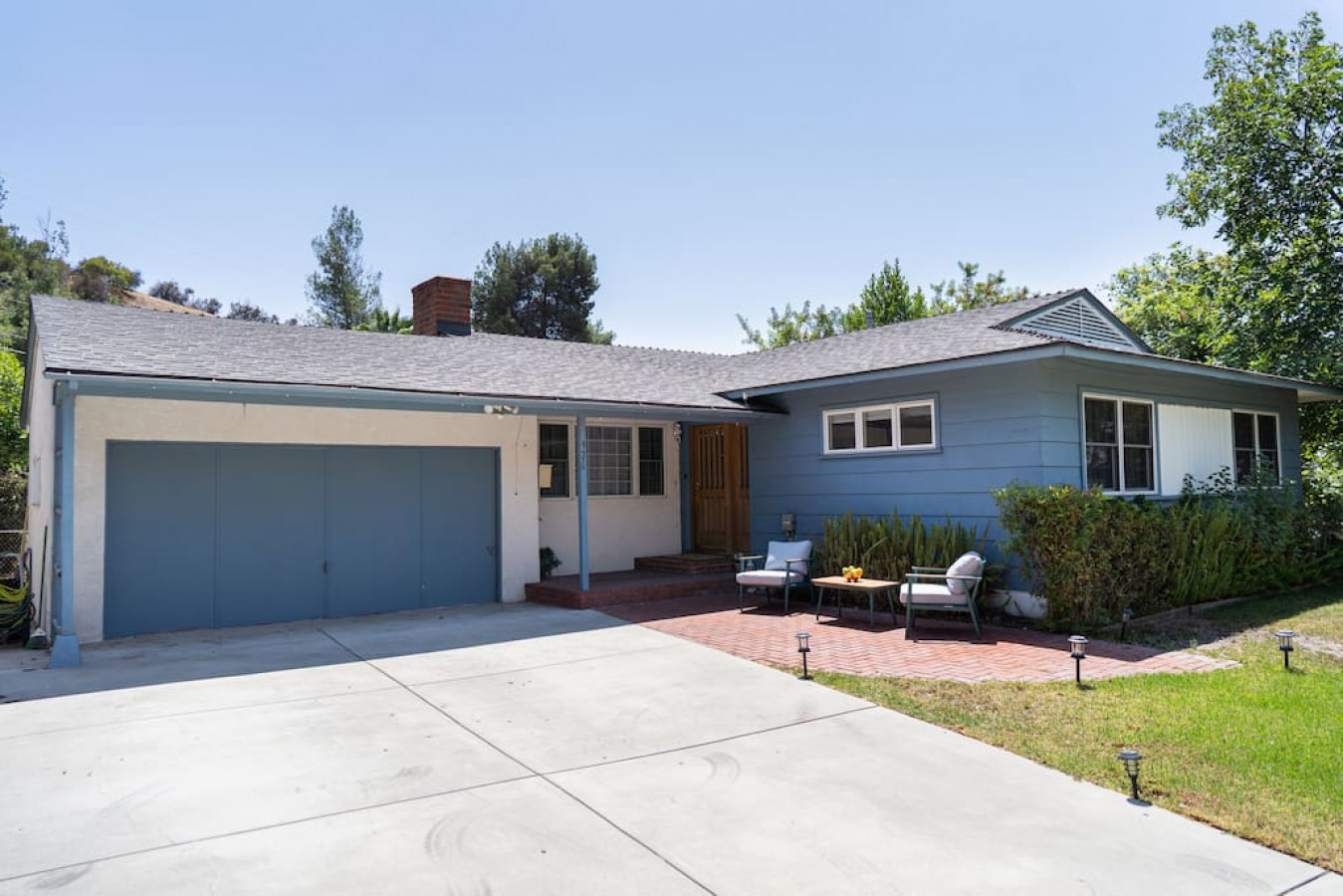 POOL!: 4BR BURBANK HOUSE w/ *SWIMMING POOL* and LARGE FENCED PATIO/YARD (p12) - Burbank