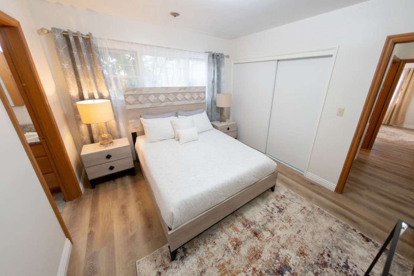 Virtual Tour: https://my.matterport.com/show/?m=69HM9Eq79Nr