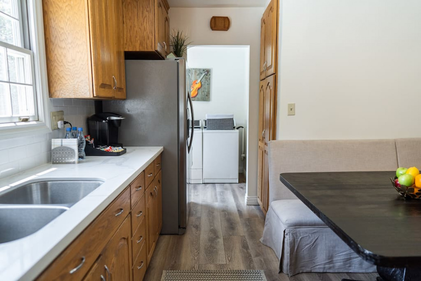 POOL!: 4BR BURBANK HOUSE w/ *SWIMMING POOL* and LARGE FENCED PATIO/YARD (p12) - Burbank