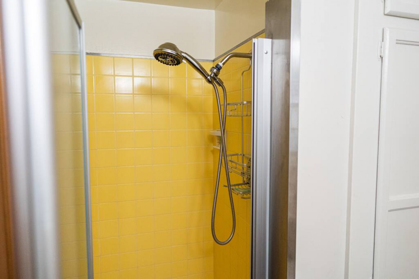 POOL!: 4BR BURBANK HOUSE w/ *SWIMMING POOL* and LARGE FENCED PATIO/YARD (p12) - Burbank