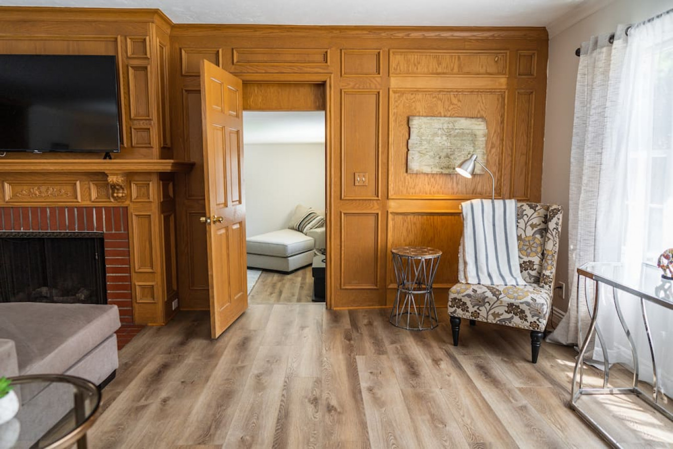 POOL!: 4BR BURBANK HOUSE w/ *SWIMMING POOL* and LARGE FENCED PATIO/YARD (p12) - Burbank