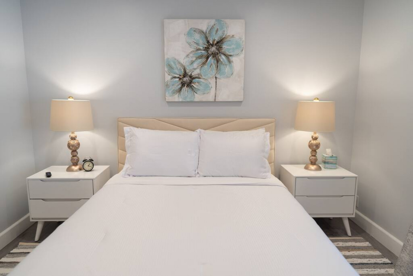 UPDATED 1BR *HOUSE* in GLENDALE with PRIVATE FENCED YARD (p55)