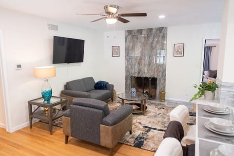 LIVING ROOM -- View 3D Virtual Tour of the Property Here: https://tinyurl.com/5n97ur27