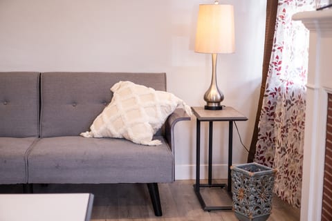 LIVING ROOM -- View 3D Virtual Tour of the Property Here: https://tinyurl.com/nhbvdey4