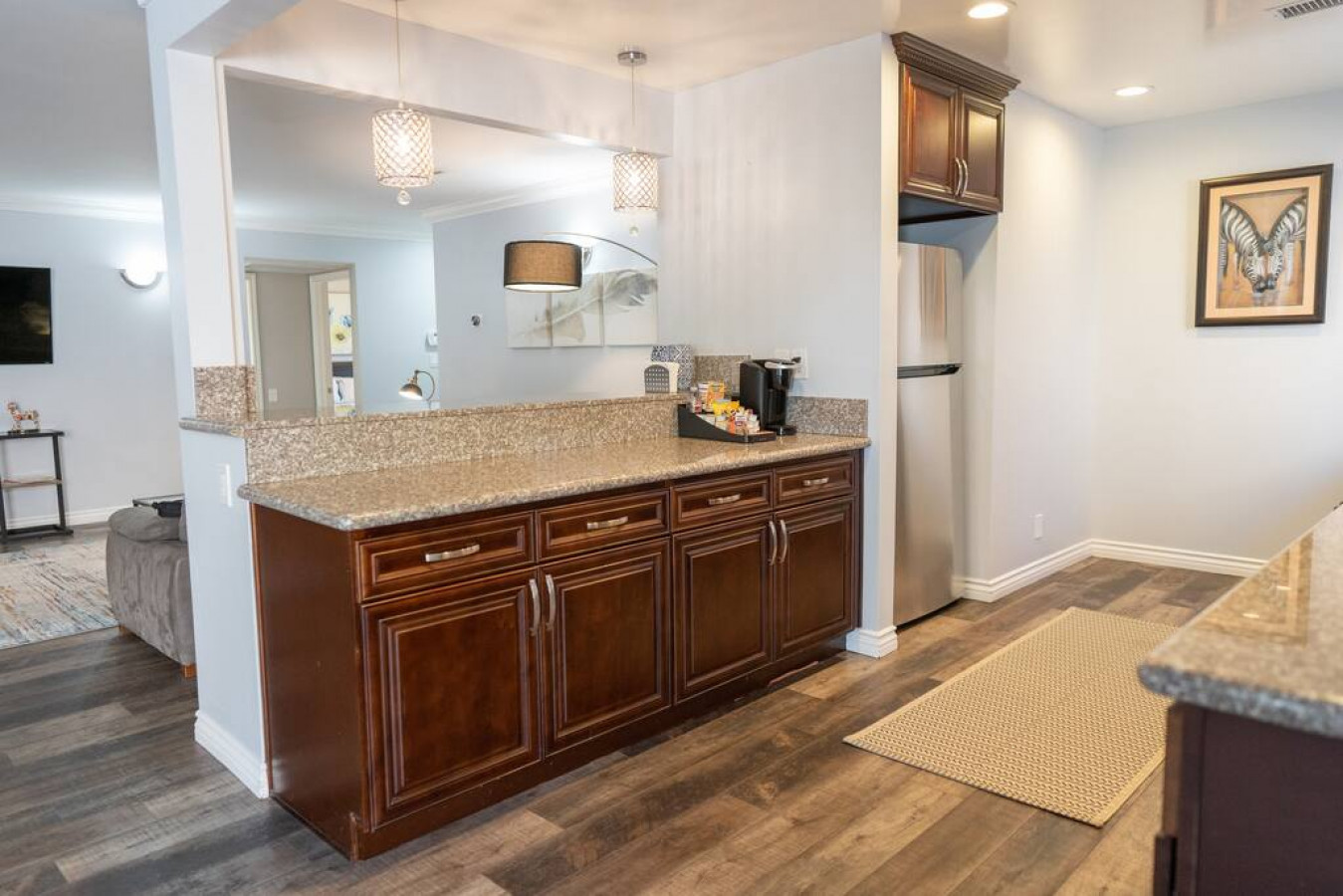 3D Virtual Tour: https://my.matterport.com/show/?m=CTaHLfjvHf4