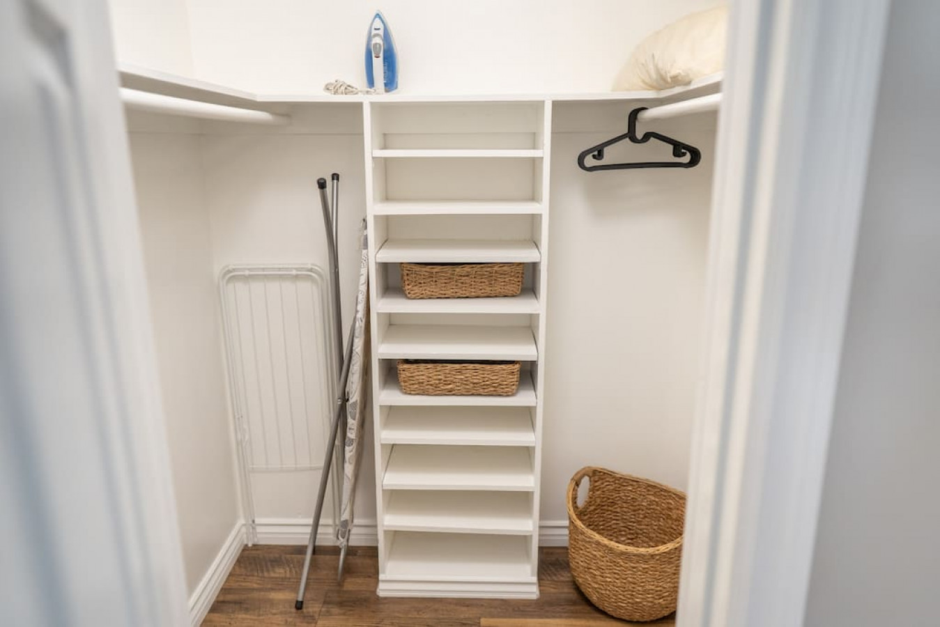 3D Virtual Tour: https://my.matterport.com/show/?m=CTaHLfjvHf4