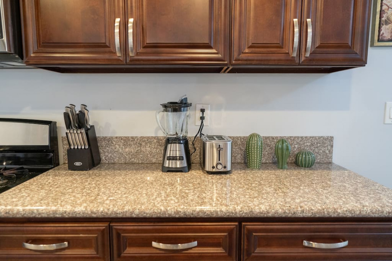 3D Virtual Tour: https://my.matterport.com/show/?m=CTaHLfjvHf4