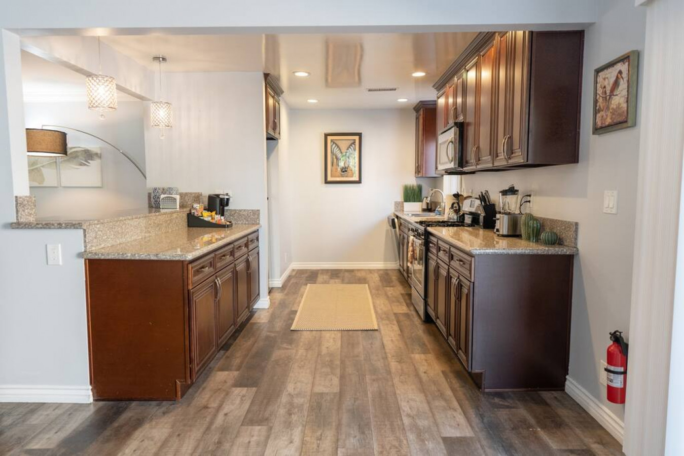 3D Virtual Tour: https://my.matterport.com/show/?m=CTaHLfjvHf4