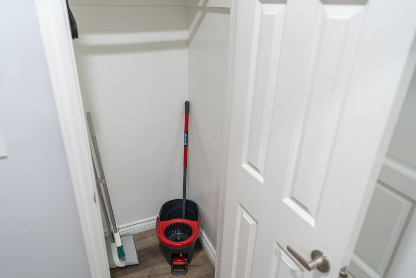 3D Virtual Tour: https://my.matterport.com/show/?m=CTaHLfjvHf4