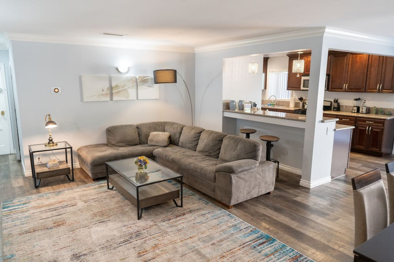 3D Virtual Tour: https://my.matterport.com/show/?m=CTaHLfjvHf4