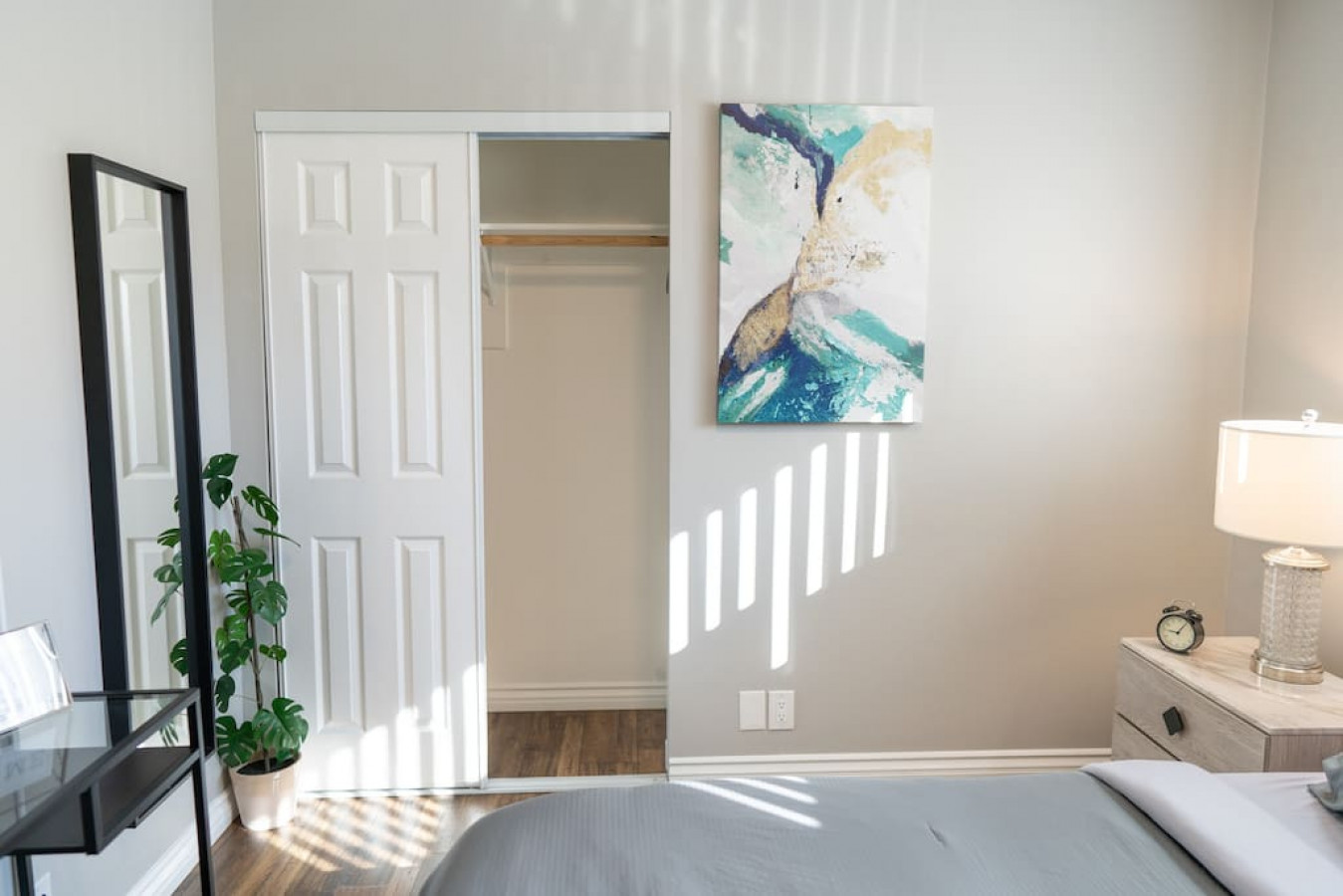 3D Virtual Tour: https://my.matterport.com/show/?m=CTaHLfjvHf4