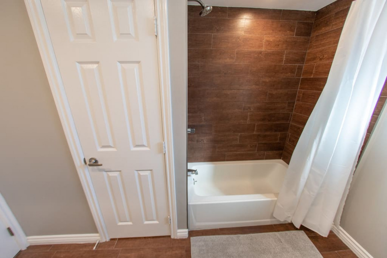 3D Virtual Tour: https://my.matterport.com/show/?m=CTaHLfjvHf4