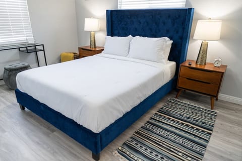 DISNEYLAND! 5BR FULLERTON HOUSE FULLY REMODELED 2023 w/ GARAGE & FENCED YARD p61