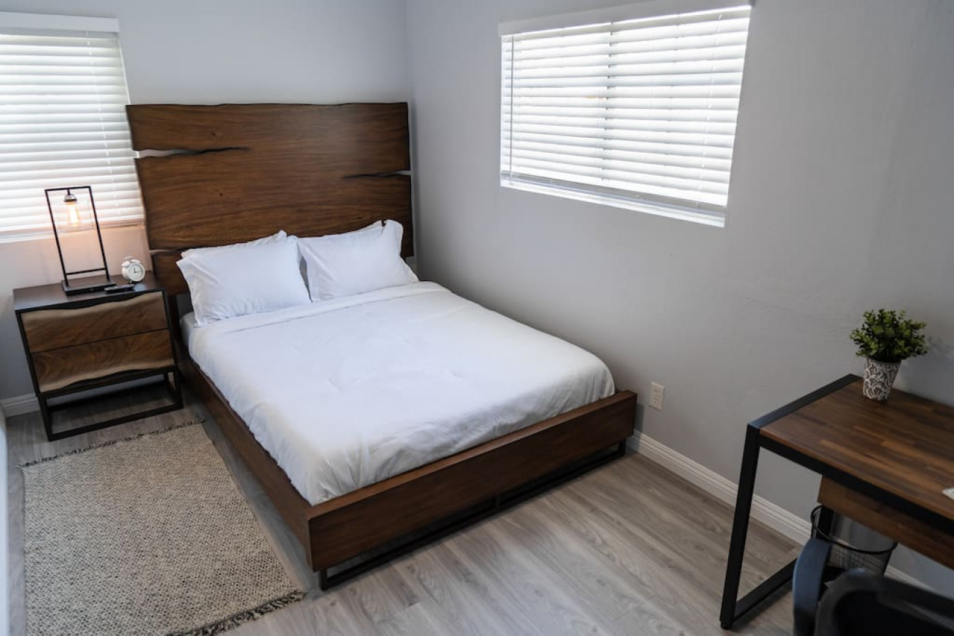 disneyland!-5br-fullerton-house-fully-remodeled-2023-w-garage-and-fenced-yard-p61/