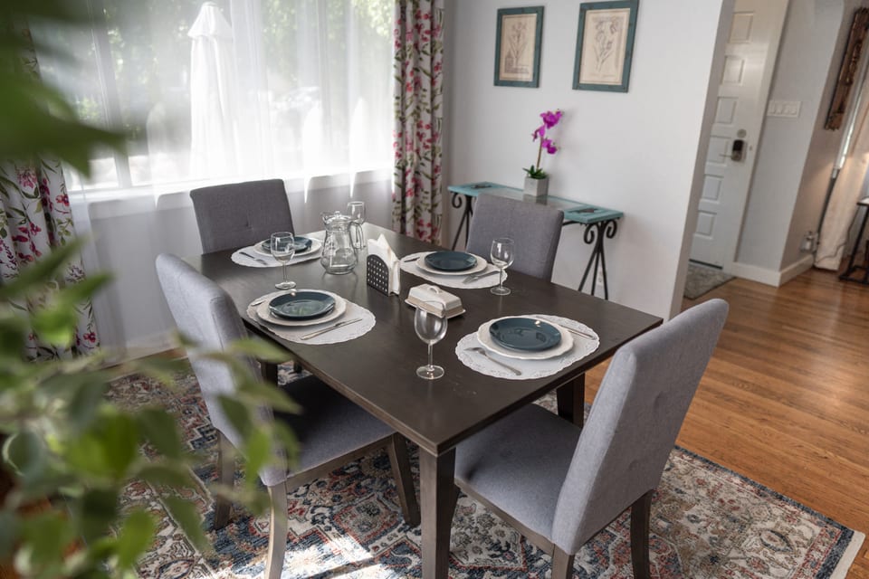 DINING AREA -- View 3D Virtual Tour of the Property Here: https://tinyurl.com/22ch7jp6