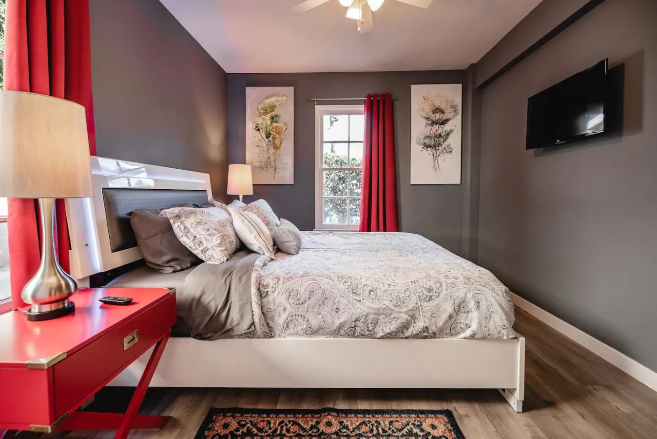 FANTASTIC RENOVATED 1BR HOME with PRIVATE FENCED PATIO in NOHO ARTS DISTRICT p21