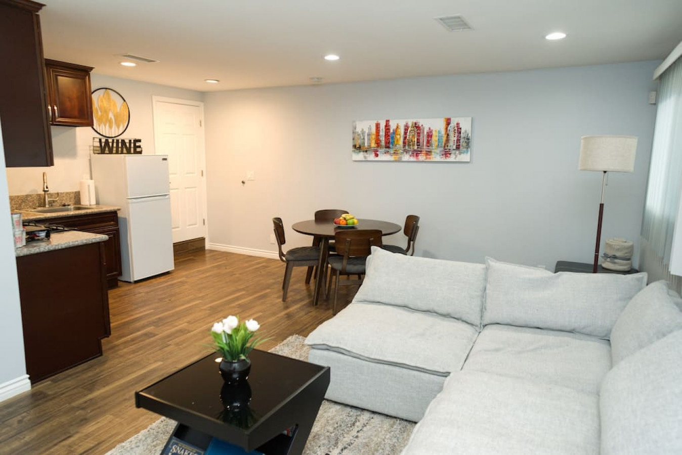 3D Virtual Tour: https://my.matterport.com/show/?m=dJS4KbfjYqm