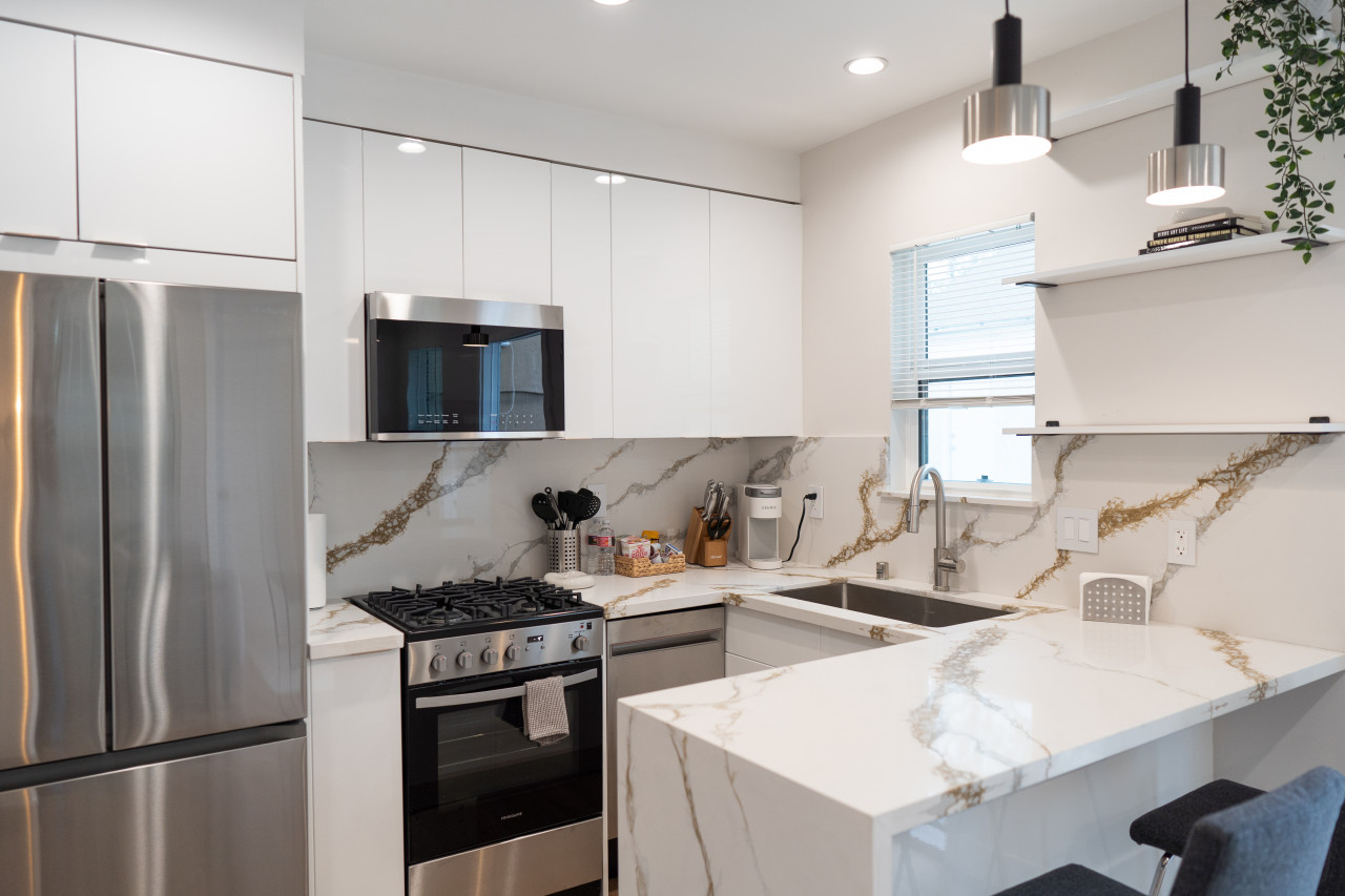 KITCHEN -- View 3D Virtual Tour of the Property Here: https://tinyurl.com/4uzbcdfx