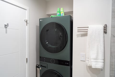 WASHER/DRYER -- View 3D Virtual Tour of the Property Here: https://tinyurl.com/4uzbcdfx