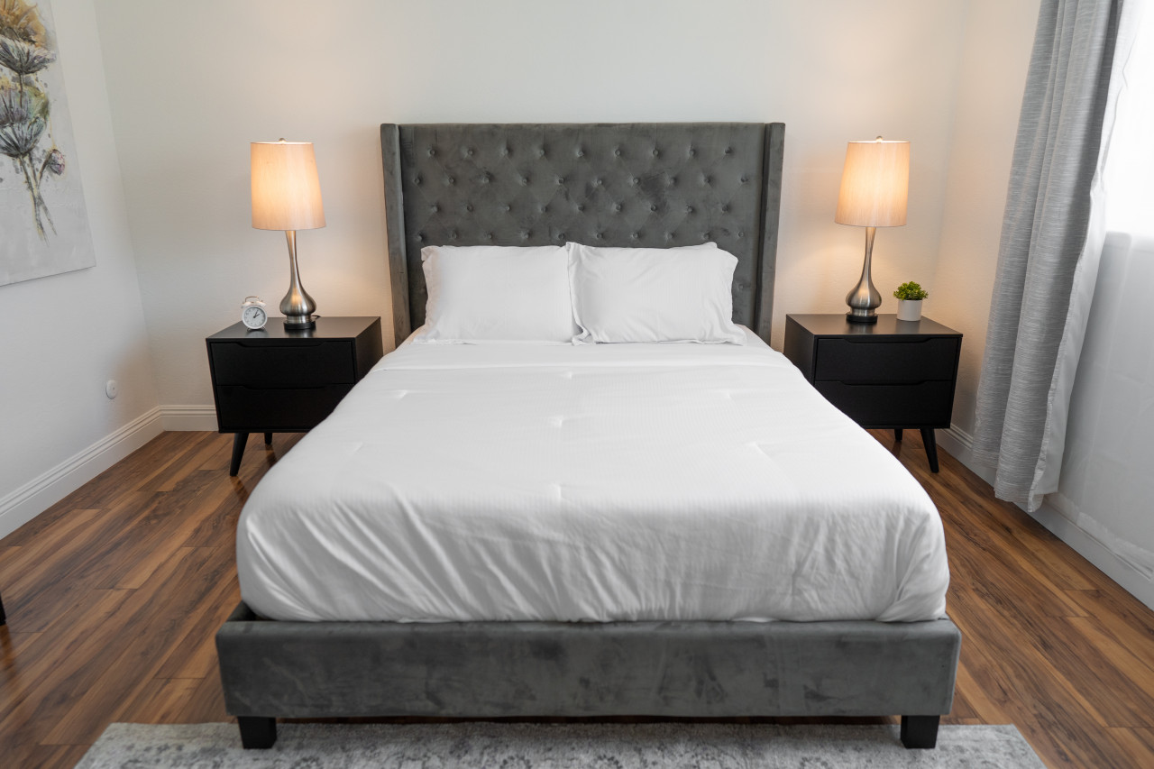 SPACIOUS 4-BEDROOM HOME WITH LARGE YARD AND GARAGE NEAR KNOTT'S BERRY FARM (p67) - Cypress