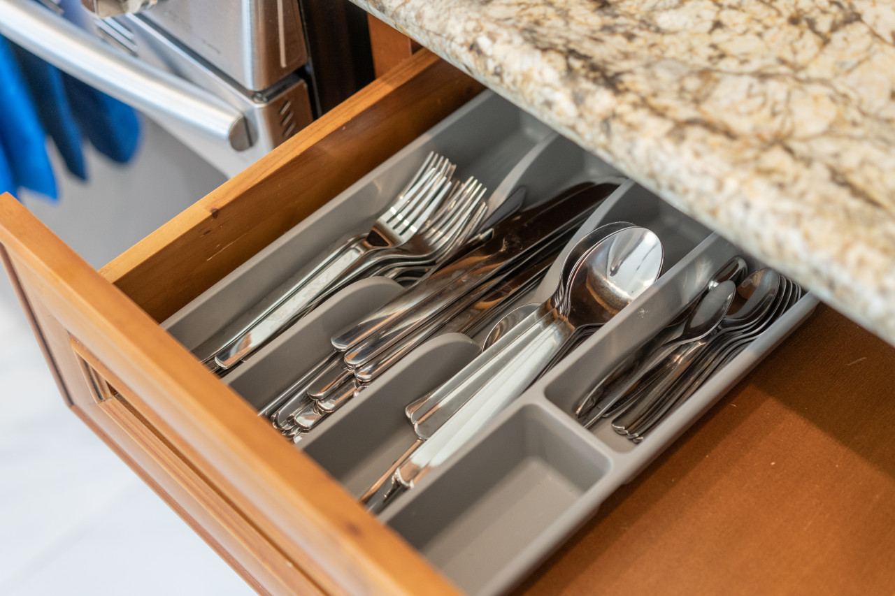 SPACIOUS 4-BEDROOM HOME WITH LARGE YARD AND GARAGE NEAR KNOTT'S BERRY FARM (p67) - Cypress