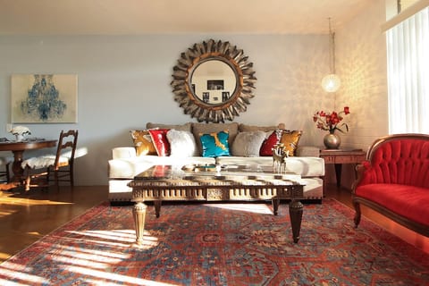 A 1960 Mid Century Modern building complimented with 21st Century technology and an eclectic mix of modern and classical style furniture. Property was completely redone May 2020 including new Beauty Rest Hotel Series mattresses, bedding, linens etc.